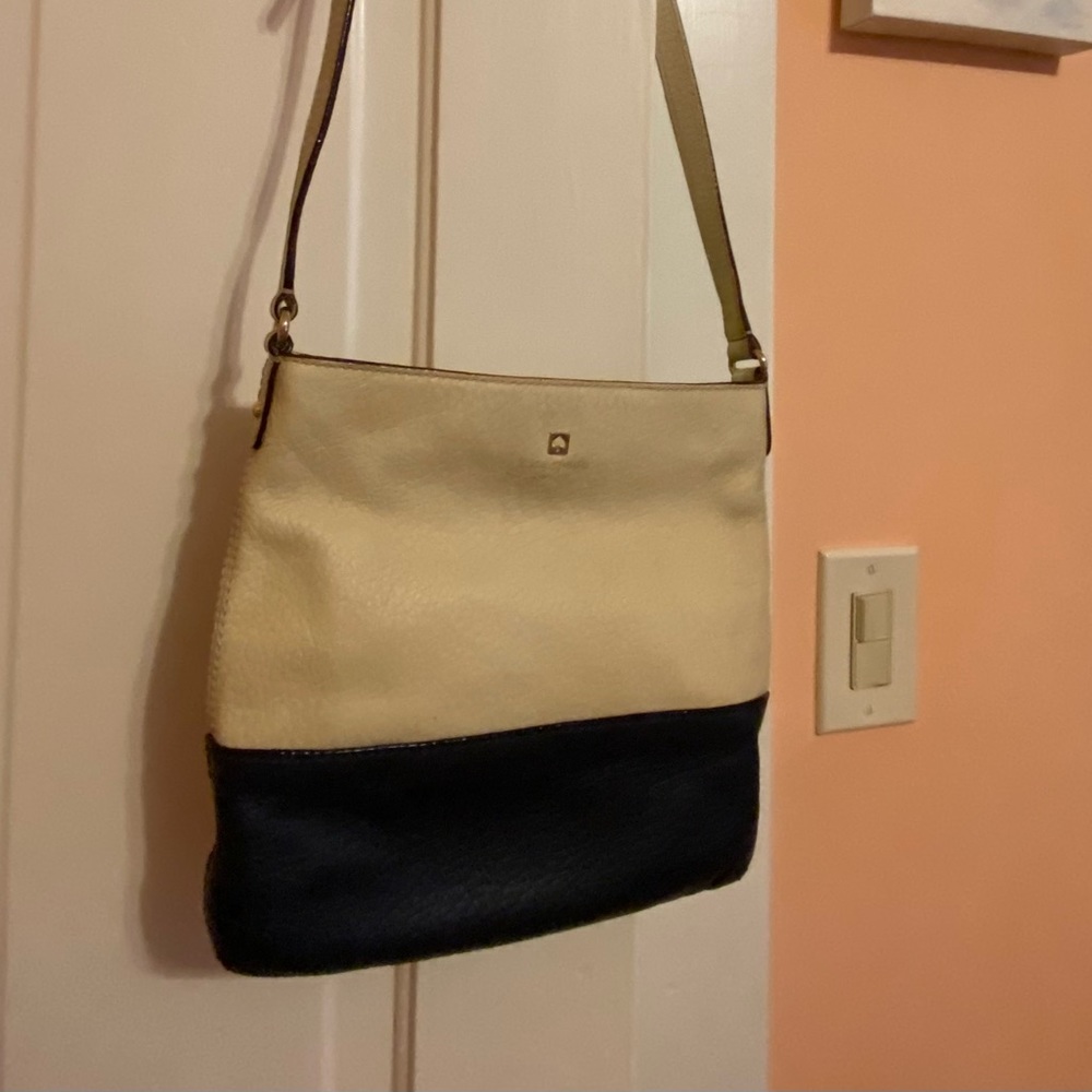Kate Spade Cora Grove Court Corssbody
